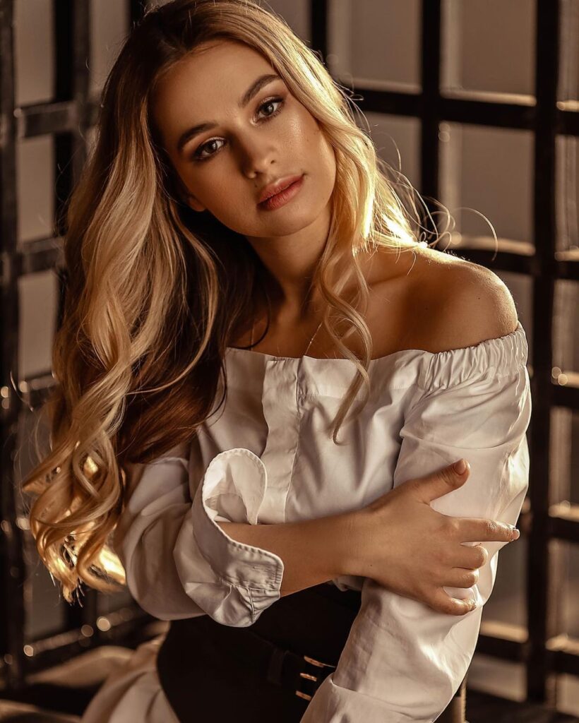 Московская эскортница