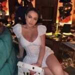 Девушка эскорт