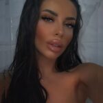 Эскорт-модель