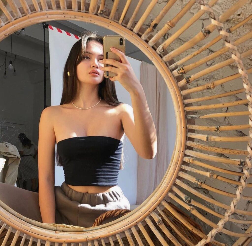 Московская эскортница