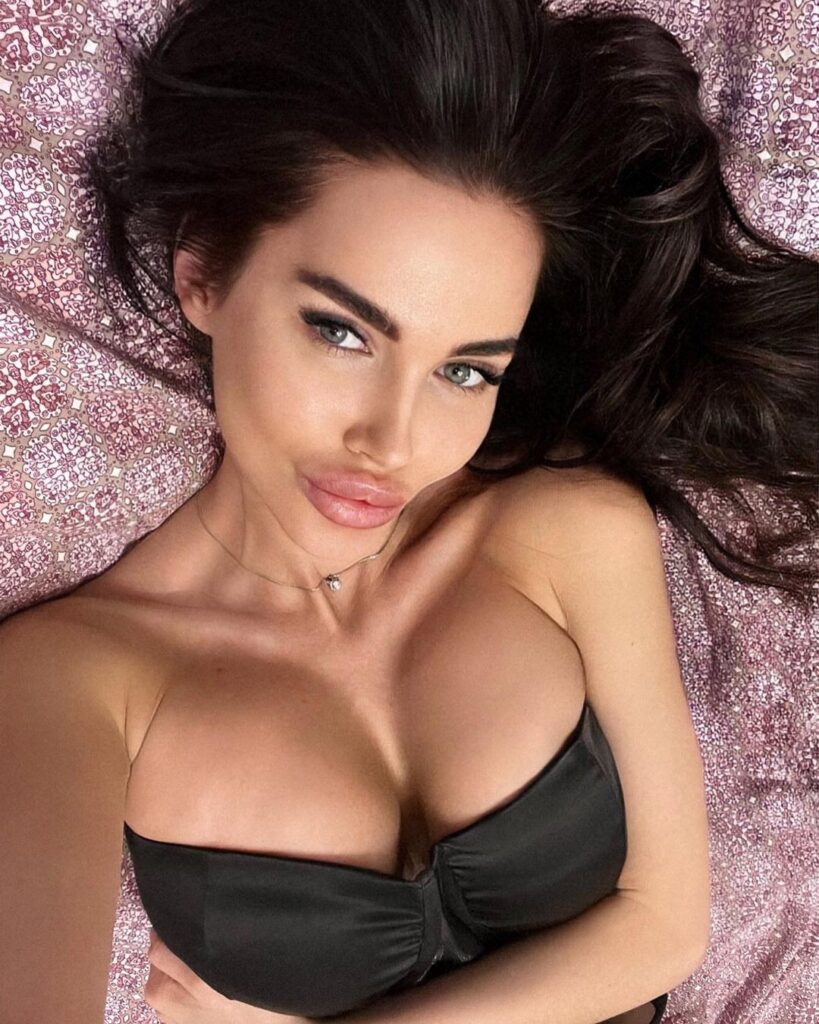 Эскорт модель в Москве