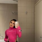 Девушка на час