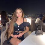 Девушка на час